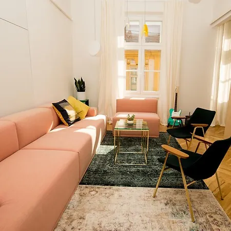 Isabella Living Appartement Maribor Buitenkant foto
